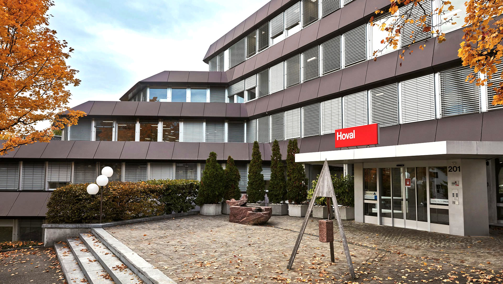 Hoval, headquartered in Feldmeilen, Switzerland, is one of the leading international companies for indoor climate solutions and a specialist in heating and air-conditioning technology.